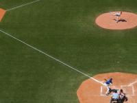 IM电竞-绿茵孤光，当马里铁骑遇上安哥拉雄狮，库尔图瓦的非对称惊艳如何重定义门将艺术