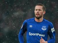 IM电竞官方入口-布克撕裂马刺防线，当开拓者遇上真正的开拓者