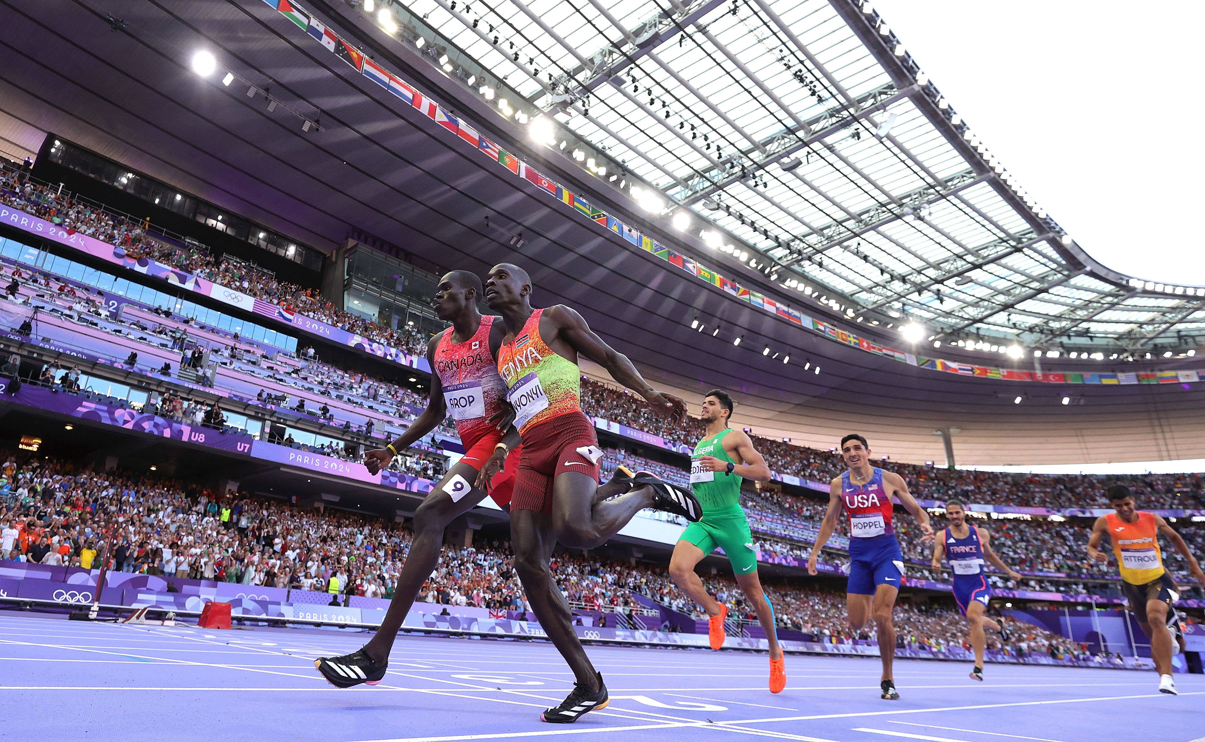 肯尼亚选手刷新纪录，速度飞快获得跳高金牌