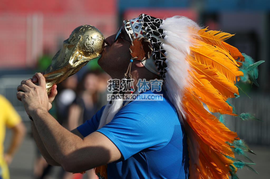 包含马德里双雄标志性比赛引爆球迷热情的词条 包含马德里双雄标志性比赛引爆球迷热情的词条