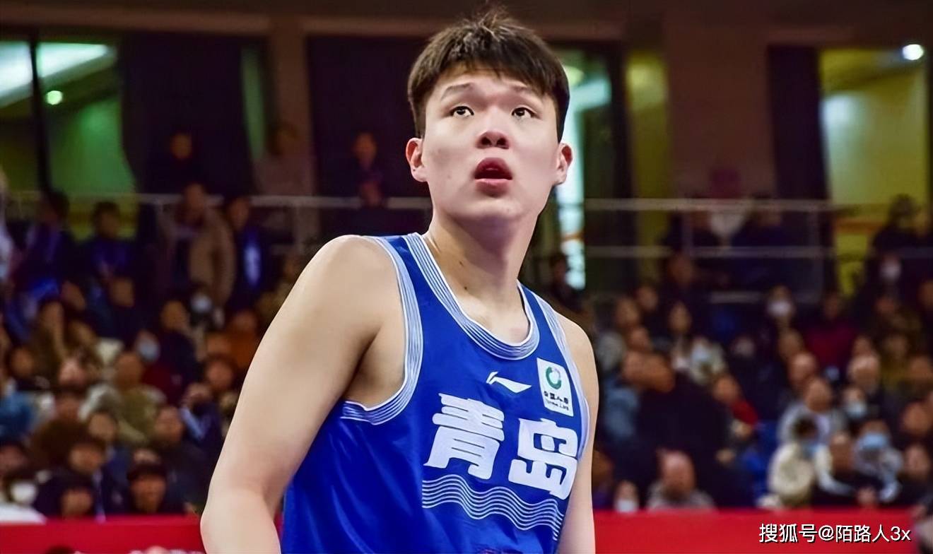 包含球探团队发现潜力新秀，即将签约加盟球队的词条