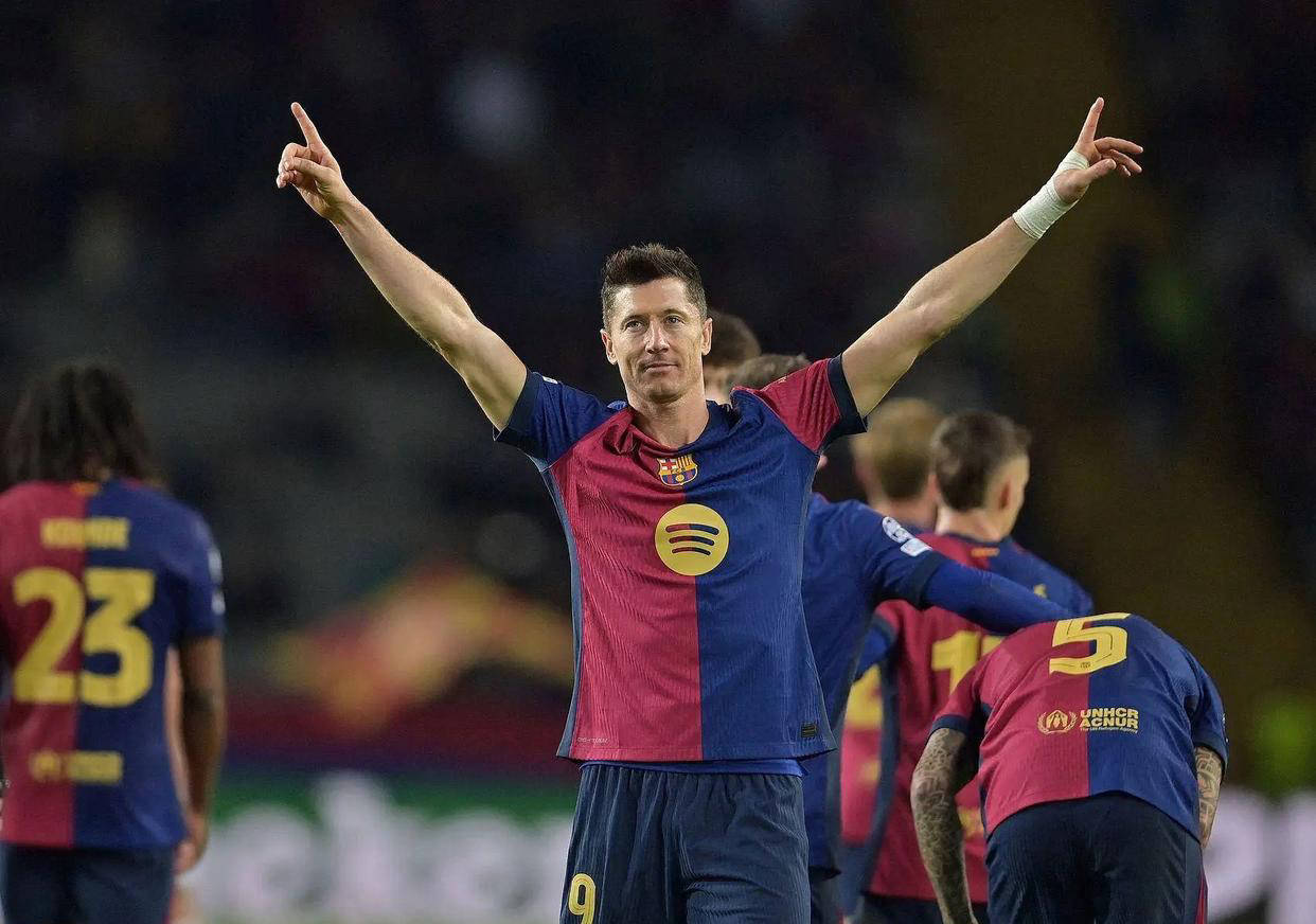 阿拉维斯球员连续进球,为球队贡献巨大 阿拉维斯球员连续进球,为球队贡献巨大