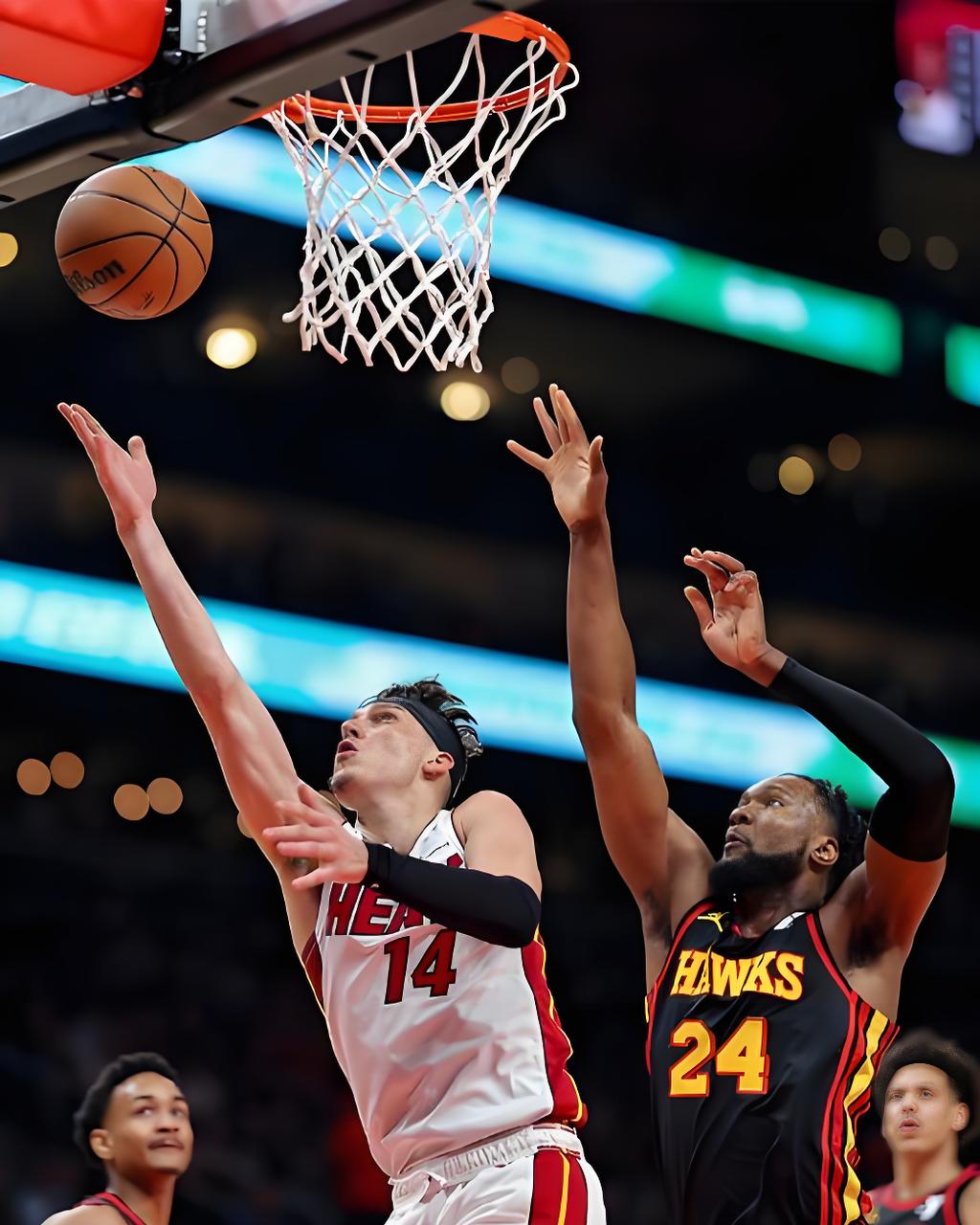 热火逆转活塞取胜，第四节发挥爆发的简单介绍