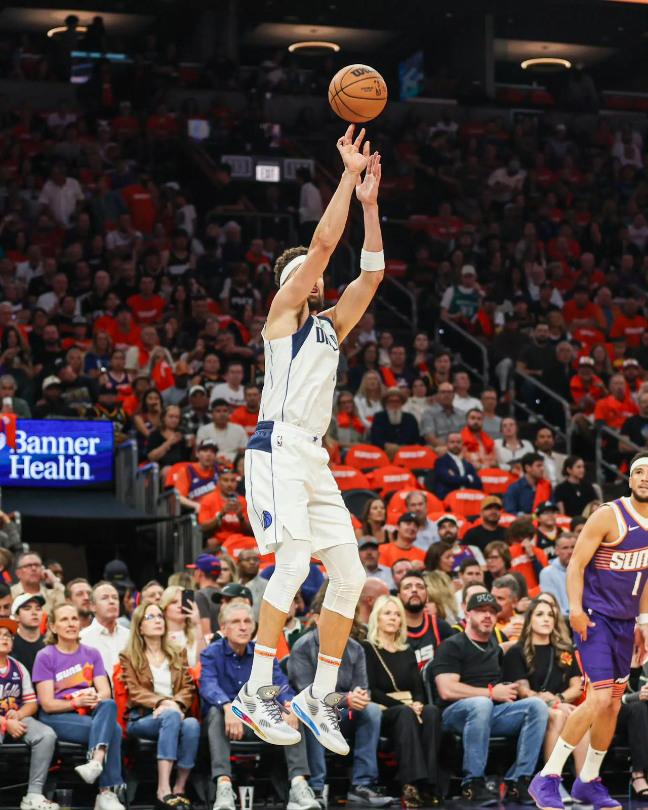 快船落后分尴尬惨败独行侠,莱昂纳德单场分难救主的简单介绍 快船落后分尴尬惨败独行侠,莱昂纳德单场分难救主的简单介绍