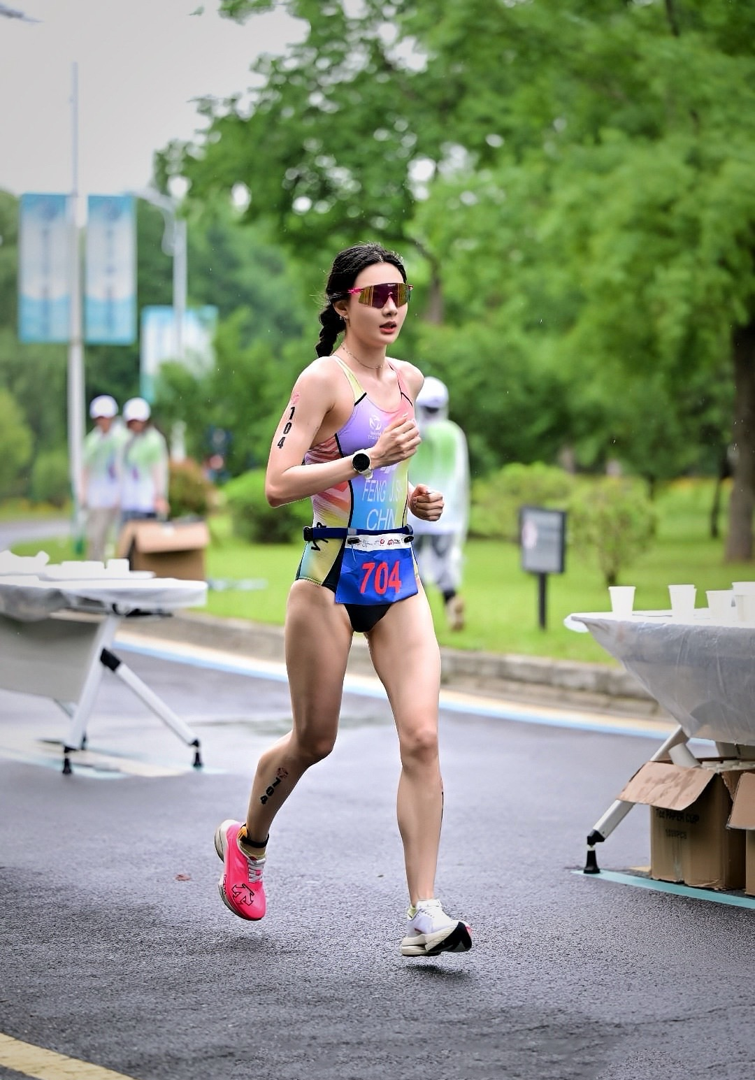 铁人三项挑战，冲刺奔向终点线的简单介绍