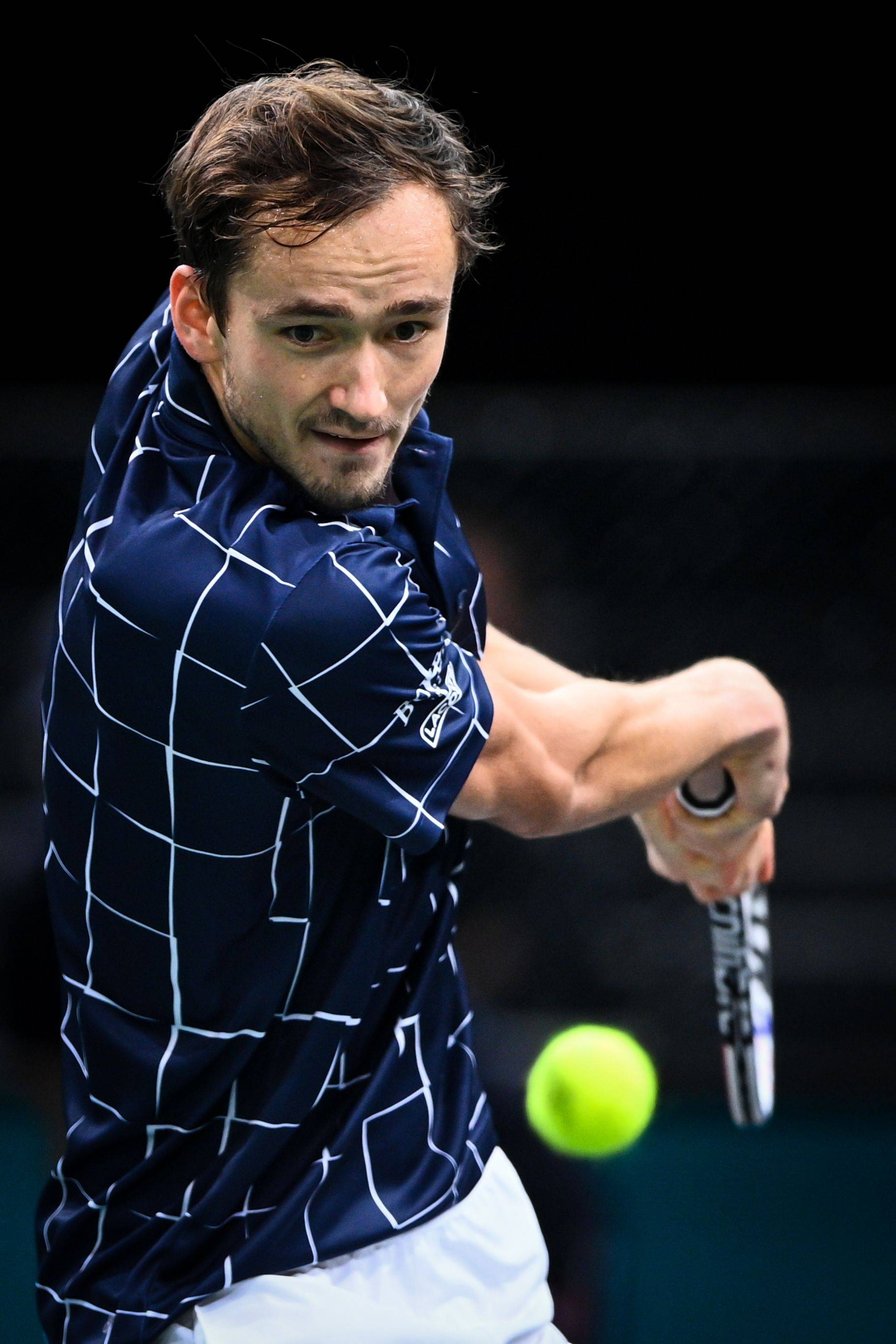 年终总决赛横扫拉沃尔杯，梅德韦杰夫高光表现