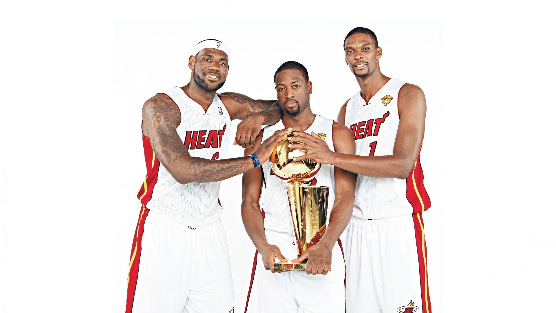 跨越时空的竞技诗篇，当美加墨世界杯焦点战映照新疆队粉碎76人精神